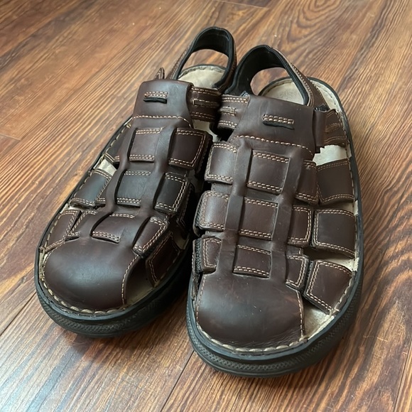 Sketchers Men’s Brown Leather Caged Fisherman Sandals. Sling Back. Sz11 main image 6